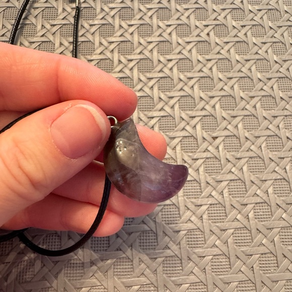 Elegant Amethyst Purple Pendant Necklace - Picture 3 of 4